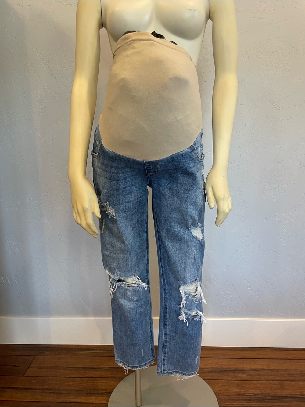 Best EVER distressed cropped straight-leg maternity Jeans 29